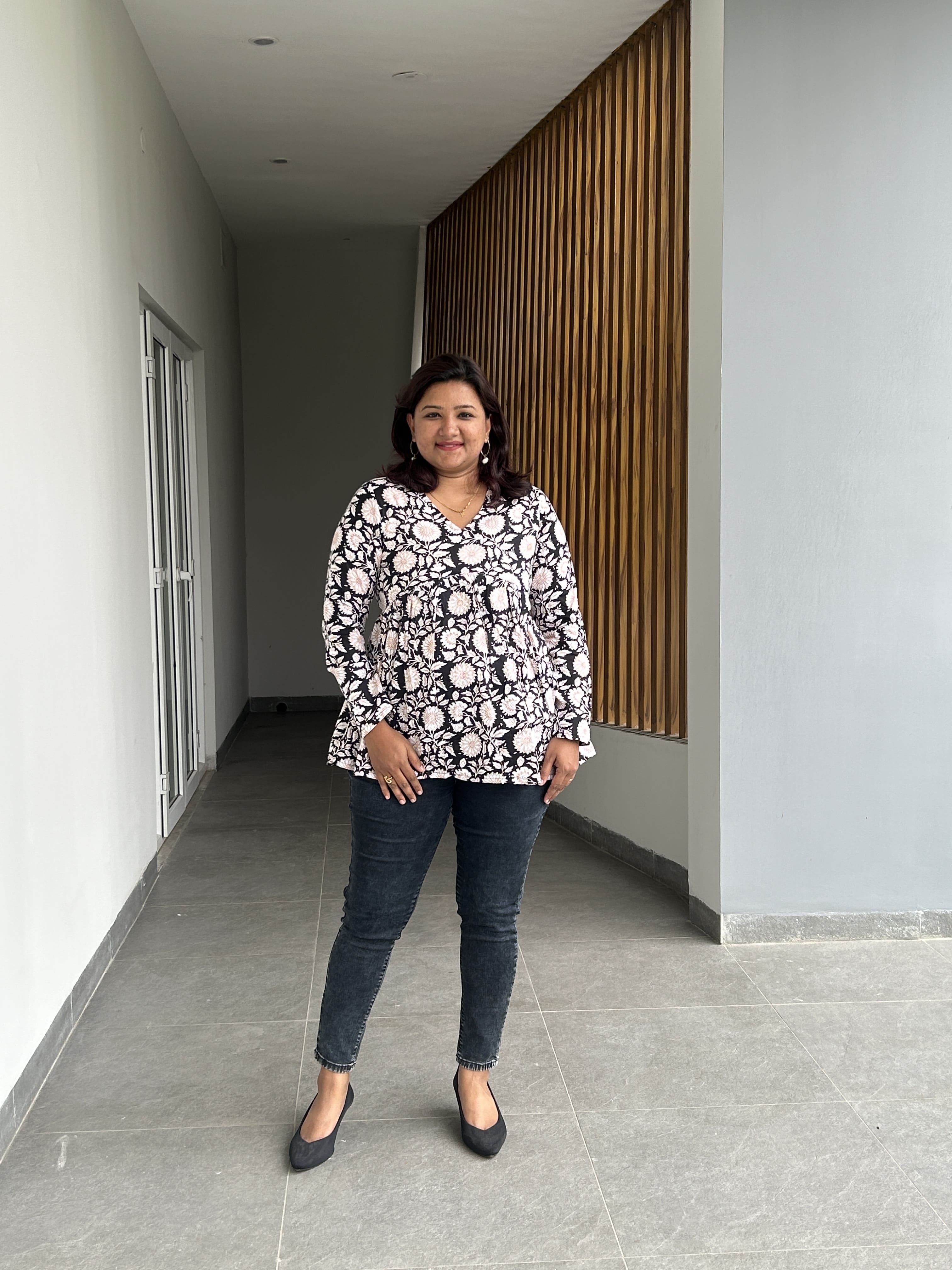 KUR183 - Black brown floral peplum top